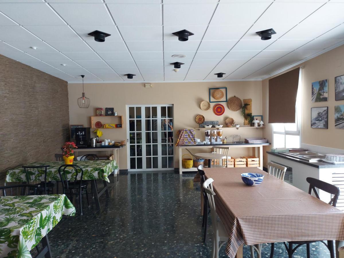 Hotel Mediterrani Express Calella Extérieur photo